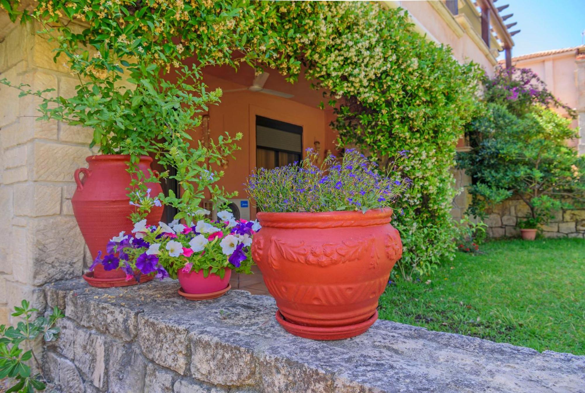 La Luna House Pefkochori Exterior foto